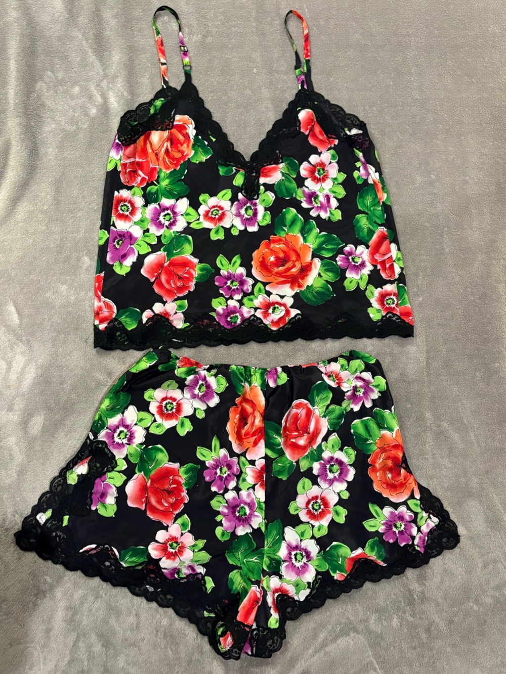Victoria’s Secret Gold Label Floral Cami & Shorts Pajama Set S